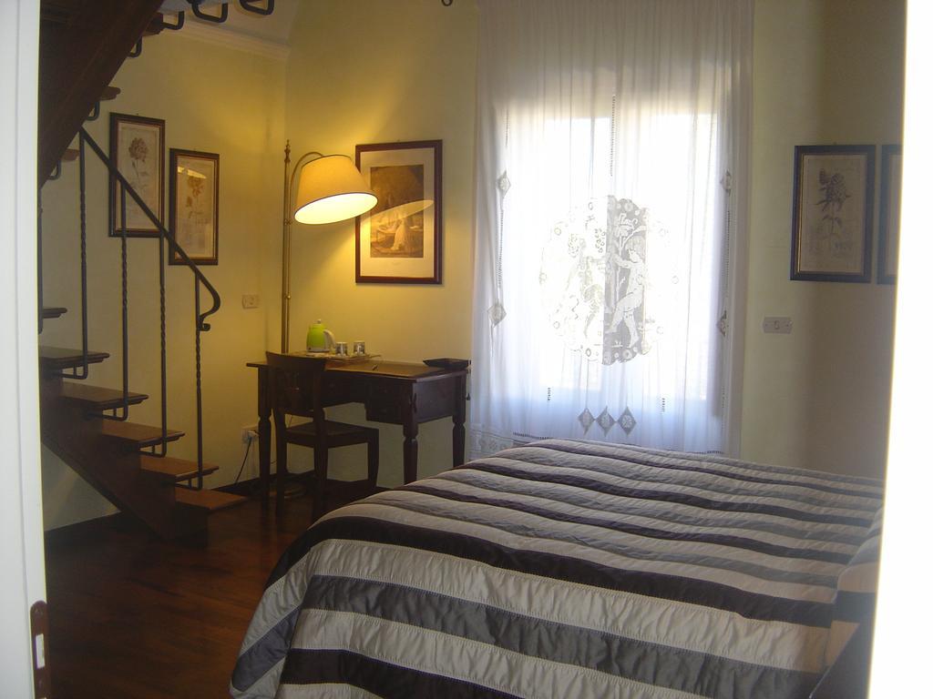 Гостевой дом Relais Casabella Мартина-Франка Экстерьер фото